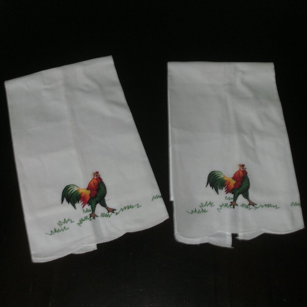 Set of 2 Farmhouse White Cotton Kitchen Dish Towel with Embroidered Roosters